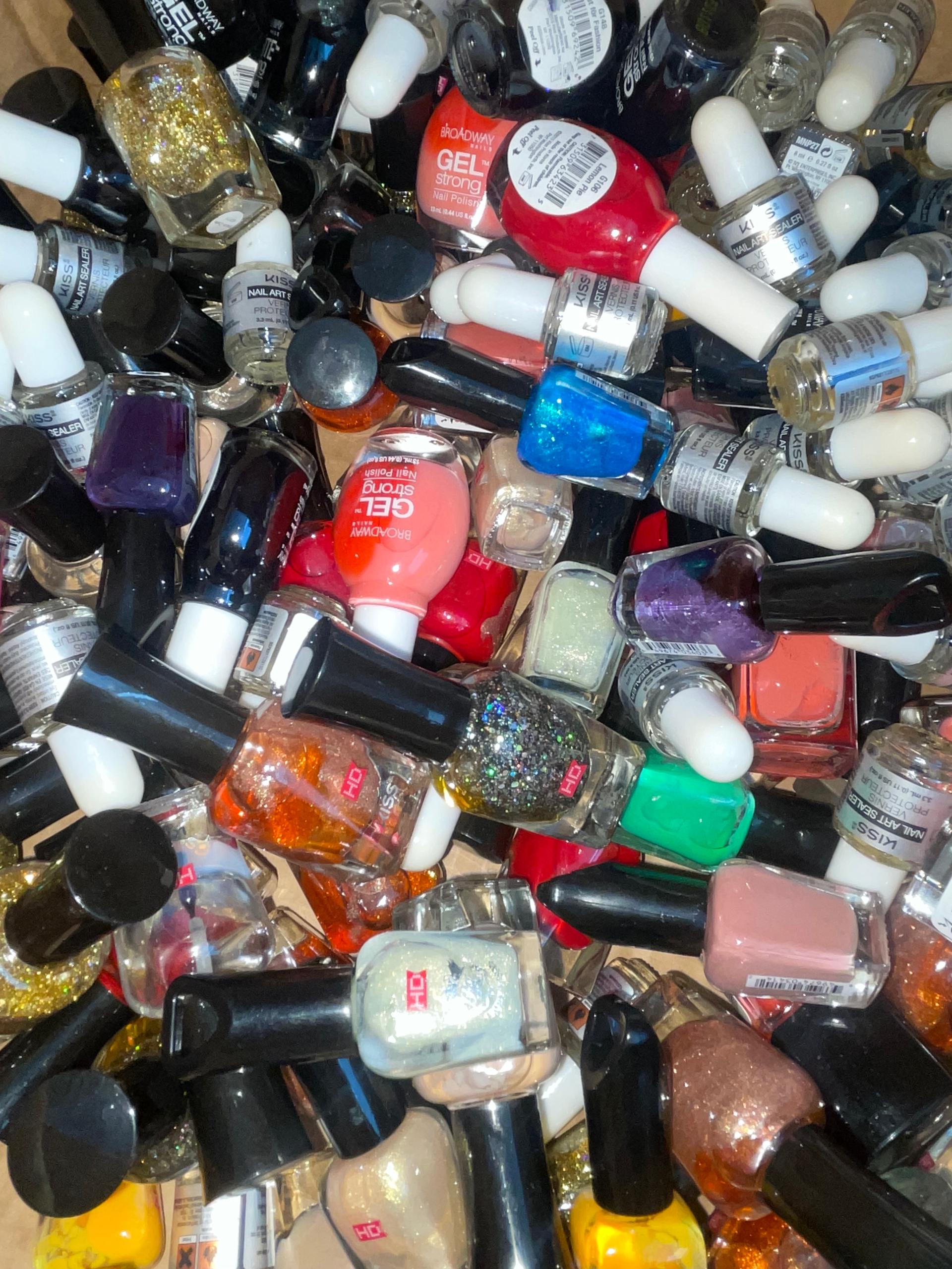 Esmaltes de Uñas Surtidos