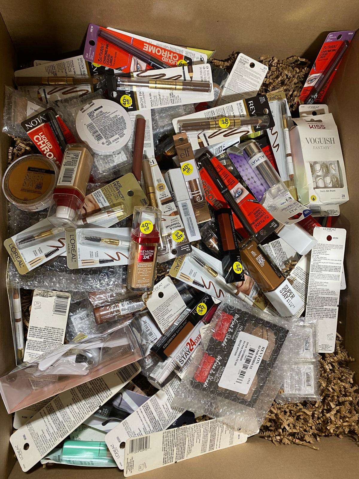 ⭐ Caja de Cósmeticos Premium Surtida marcas TOP - 125 Productos (3.75$/Unidad) ⭐