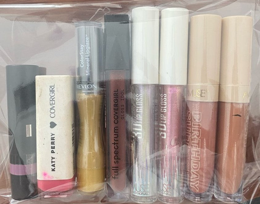 Labiales Surtidos - Venta al Mayor 8 und (2.46$/Unidad)