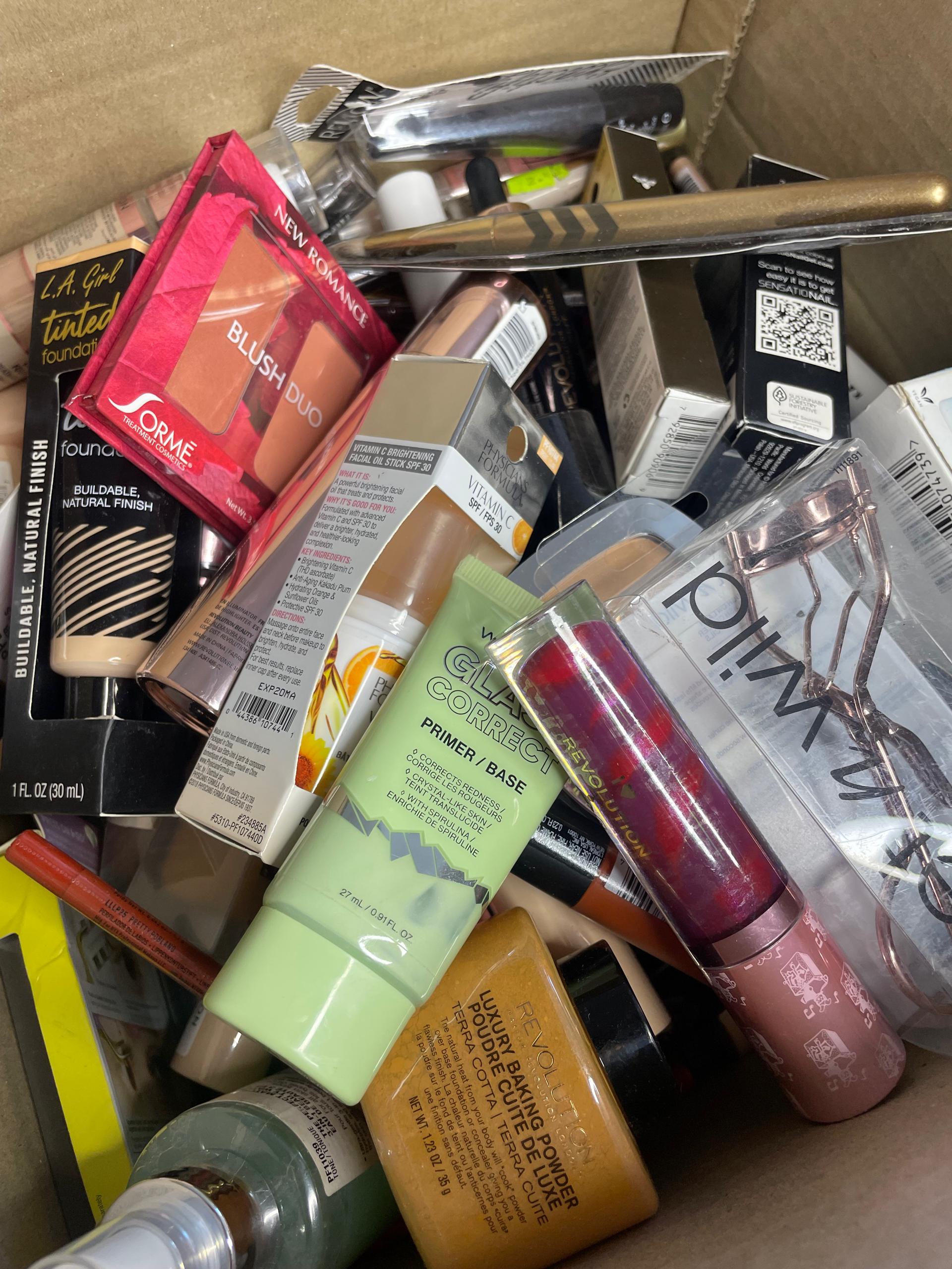 ⭐ Caja de Cósmeticos Premium Surtida marcas TOP - 100 Productos (Desde 2.62$/Unidad) ⭐